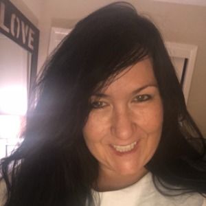 Meet your Posher, Suzanne